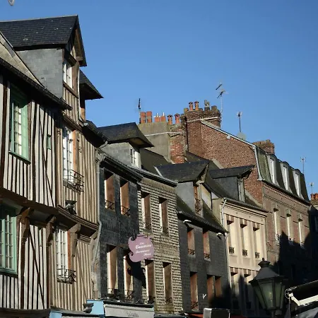 The Tiny House * Honfleur